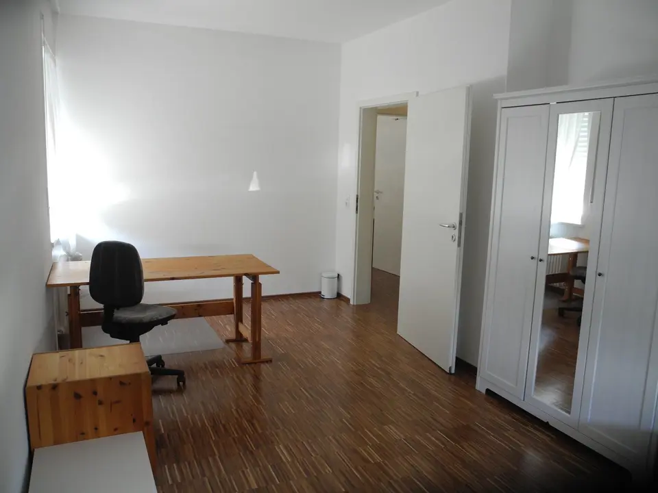 WG-Zimmer mit 12 m² in Fürth – Bild 2