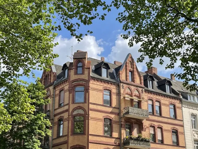 4 Zimmer Wohnung mit 107 m² in Wiesbaden – Bild 1