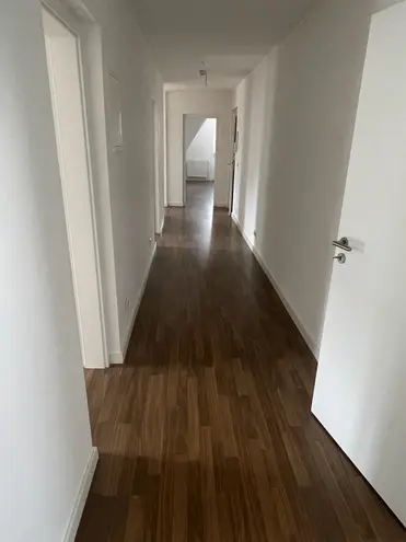 4 Zimmer Wohnung mit 107 m² in Wiesbaden – Bild 5