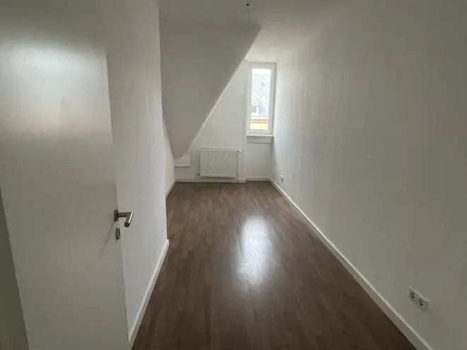 4 Zimmer Wohnung mit 107 m² in Wiesbaden – Bild 8