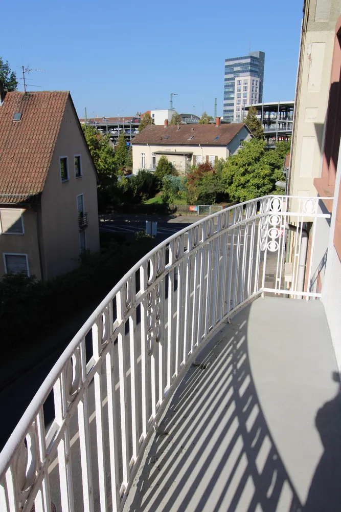 4 Zimmer Wohnung mit 122 m² in Kaiserslautern – Bild 2