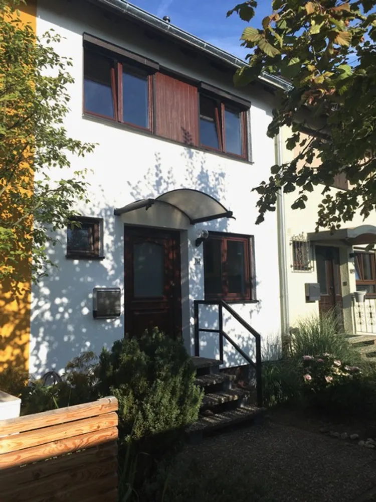 4 Zimmer Haus mit 111 m² in Nürnberg – Bild 1