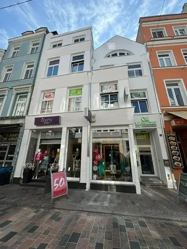 2 Zimmer Wohnung mit 114 m² in Rostock – Bild 1
