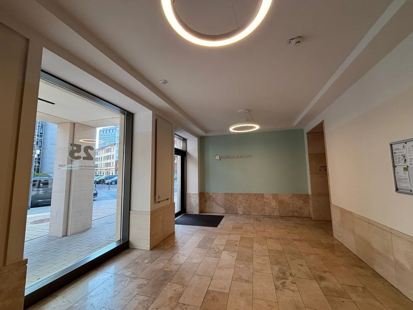 1 Zimmer Wohnung mit 26 m² in Frankfurt am Main – Bild 4