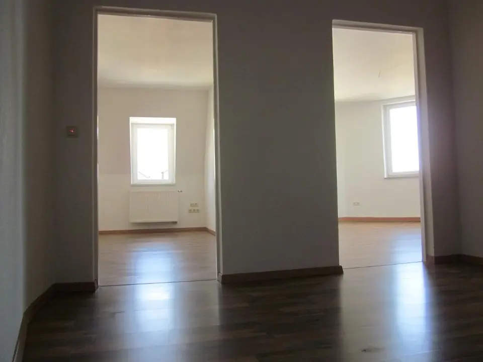 5 Zimmer Wohnung mit 100 m² in Plauen – Bild 5