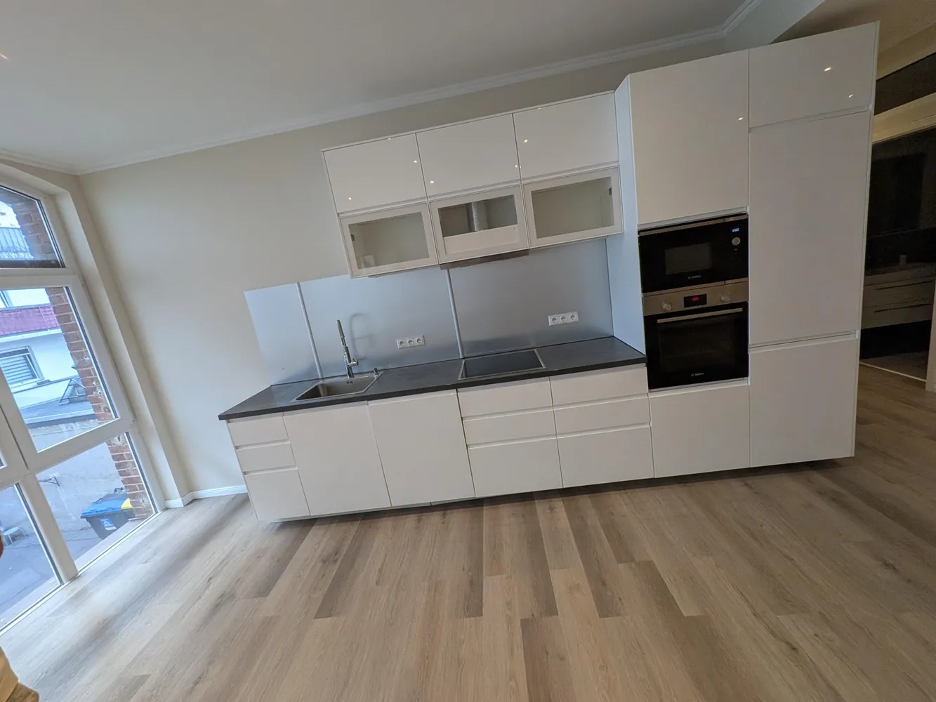 5 Zimmer Wohnung mit 128 m² in Wiesbaden – Bild 2