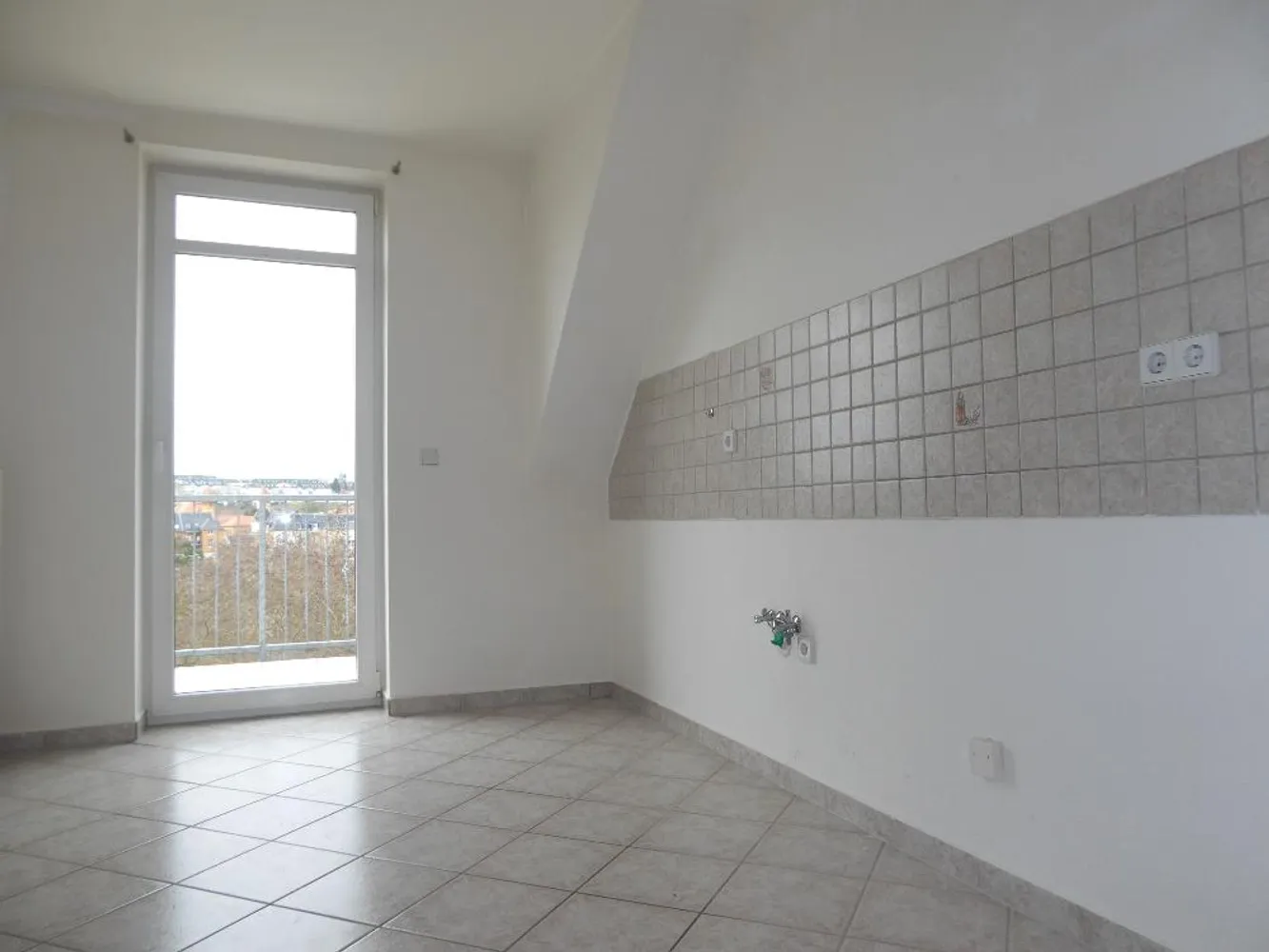 2 Zimmer Wohnung mit 58 m² in Plauen – Bild 11