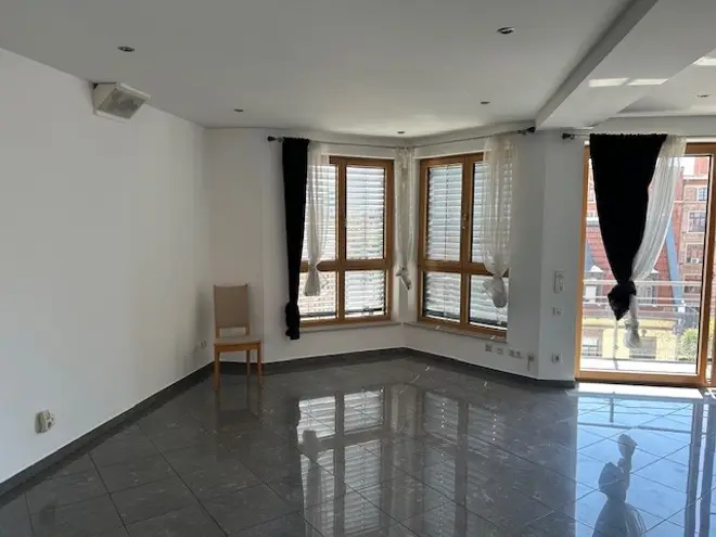 4 Zimmer Wohnung mit 195 m² in Heidelberg – Bild 1