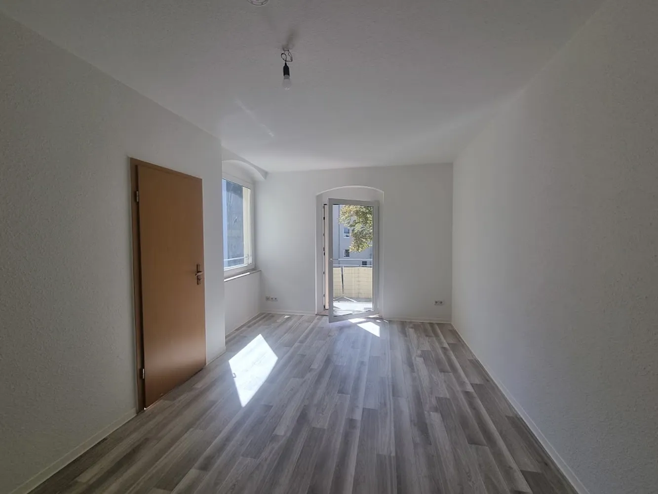 1 Zimmer Wohnung mit 35 m² in Halle (Saale) – Bild 2