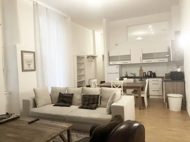 2 Zimmer Wohnung mit 63 m² in Berlin – Bild 1