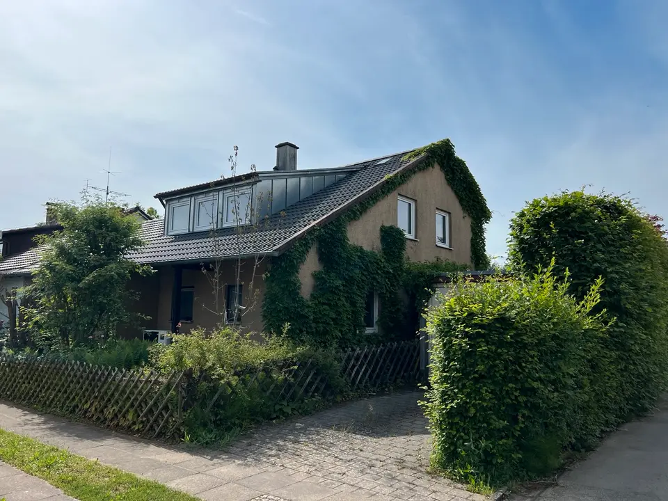 7 Zimmer Haus mit 160 m² in Stuttgart – Bild 4