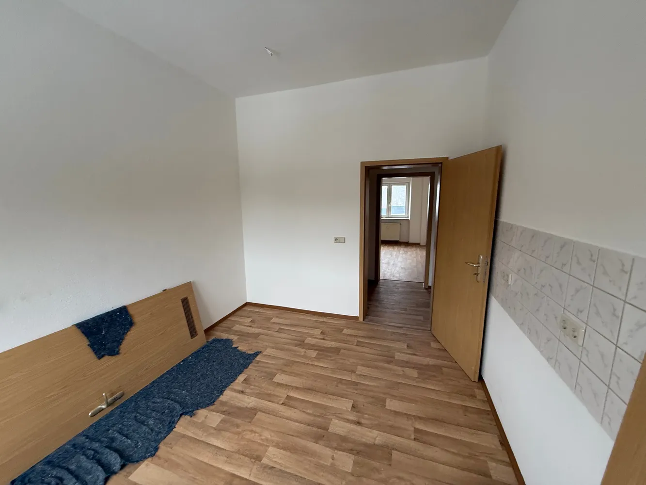 2 Zimmer Wohnung mit 53 m² in Plauen – Bild 11