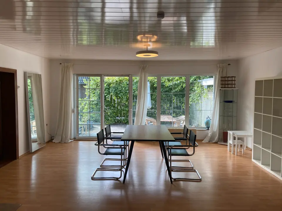 10 Zimmer Haus mit 301 m² in Berlin – Bild 3