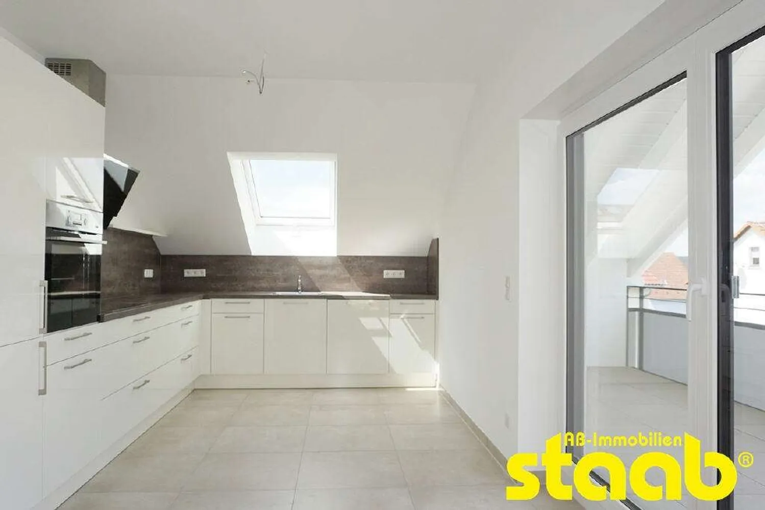 3 Zimmer Wohnung mit 100 m² in Aschaffenburg – Bild 1