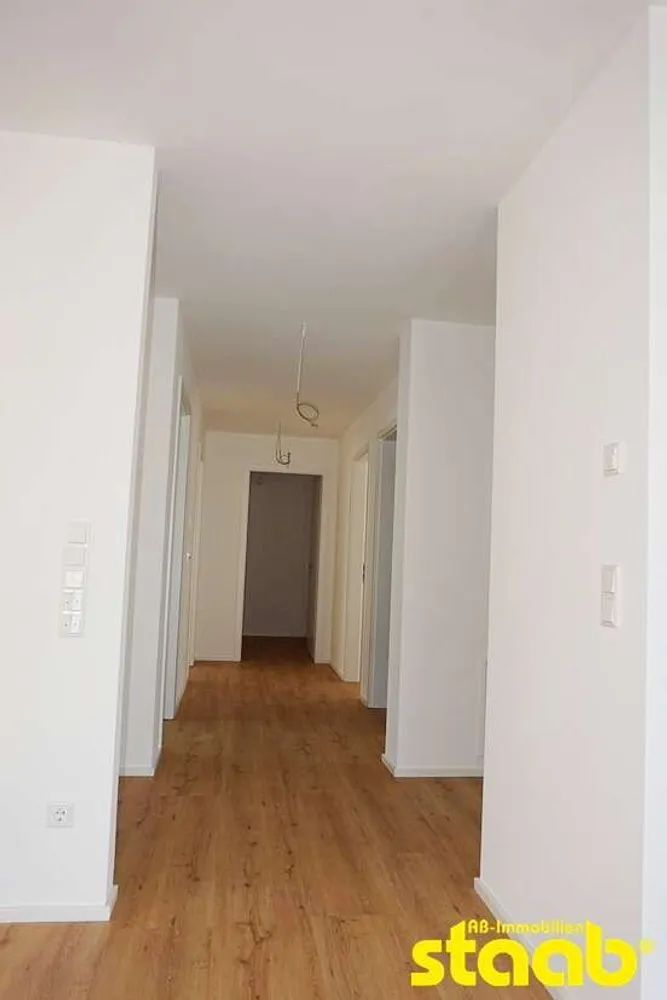 3 Zimmer Wohnung mit 100 m² in Aschaffenburg – Bild 4