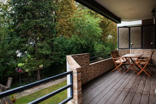 4 Zimmer Wohnung mit 118 m² in Düsseldorf – Bild 2