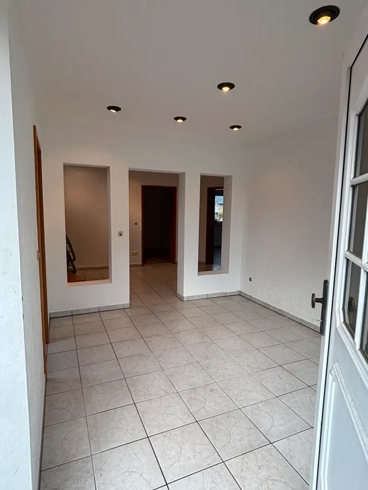 6 Zimmer Wohnung mit 244 m² in Uelzen – Bild 8