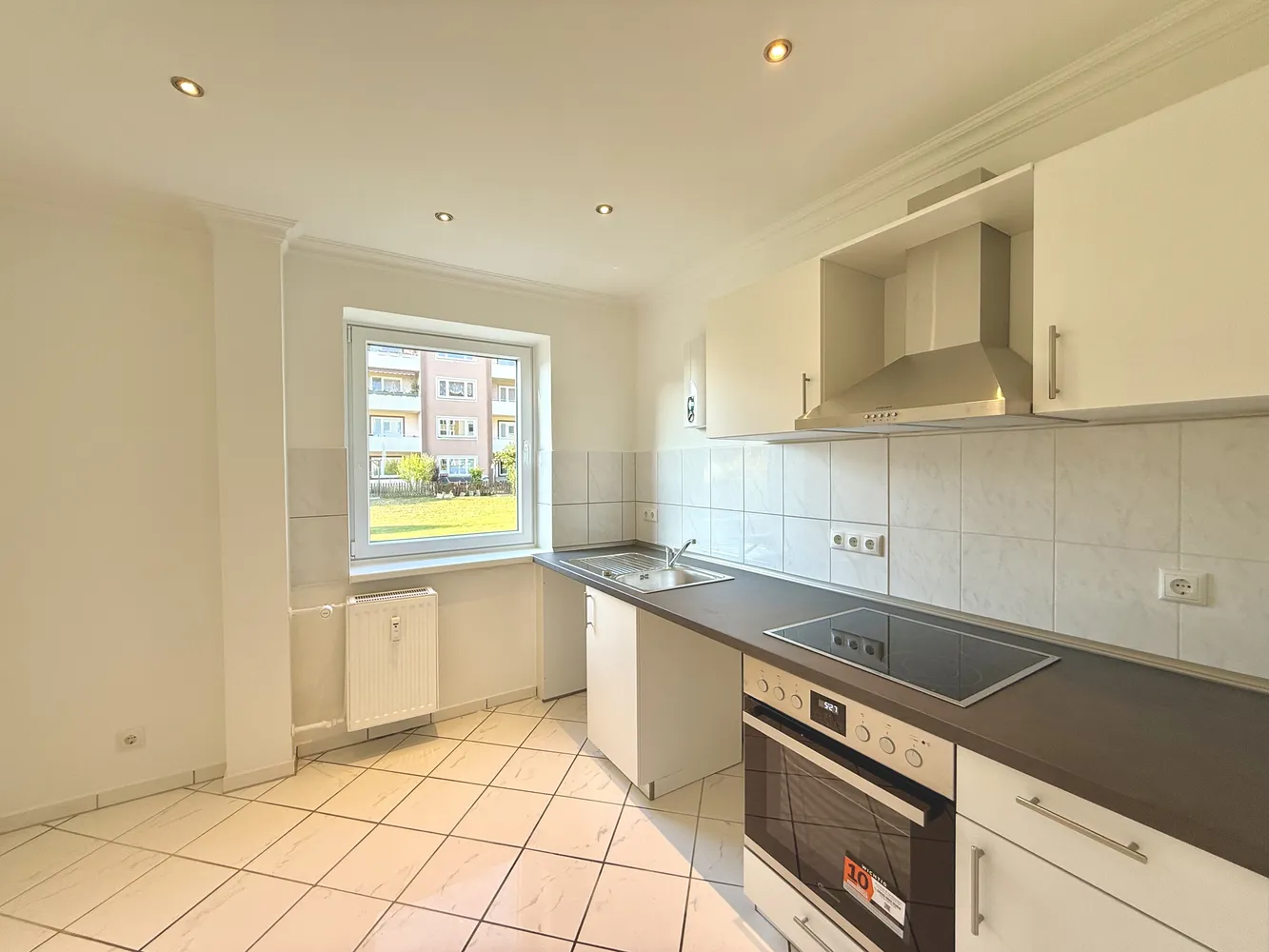 3 Zimmer Wohnung mit 70 m² in Lübeck – Bild 2