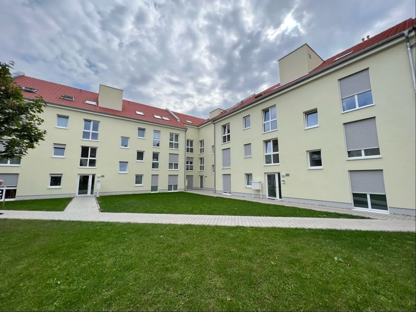 2 Zimmer Wohnung mit 57 m² in Ludwigshafen am Rhein – Bild 2