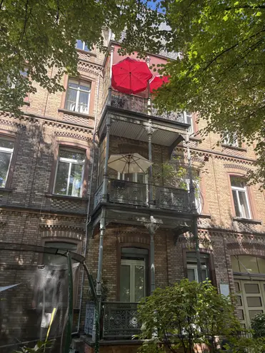 5 Zimmer Wohnung mit 120 m² in Wiesbaden – Bild 1