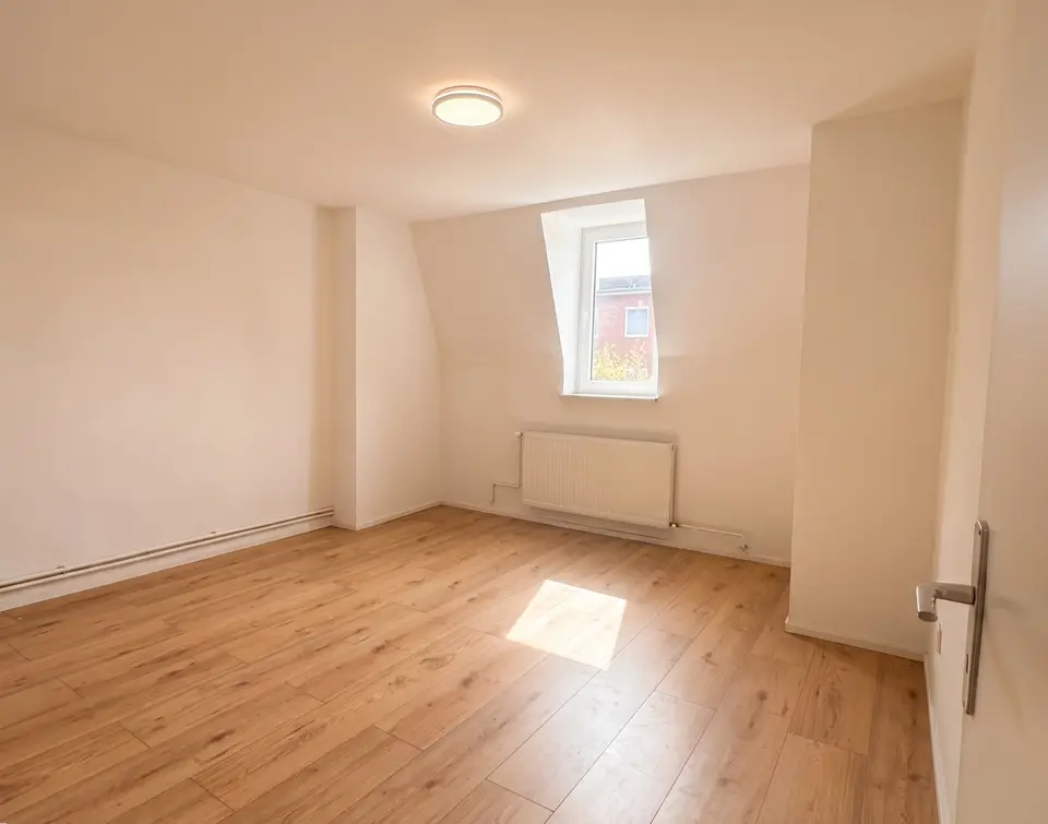 5 Zimmer Wohnung mit 117 m² in Wilhelmshaven – Bild 3