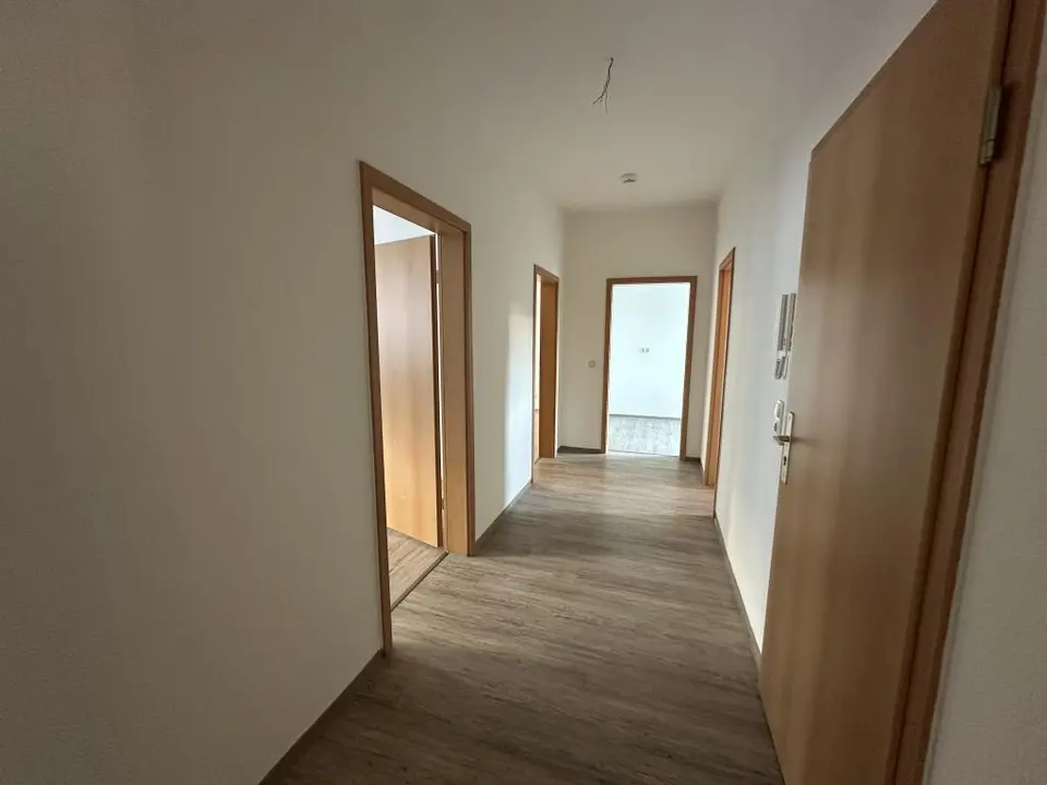 4 Zimmer Wohnung mit 76 m² in Gera – Bild 2