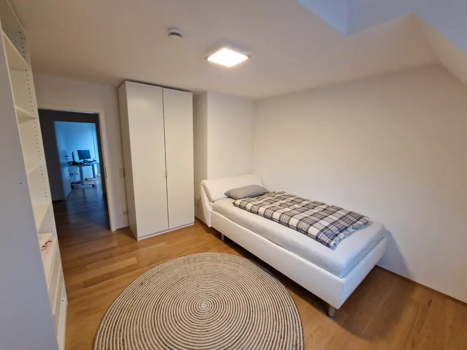 WG-Zimmer mit 200 m² in Kaiserslautern – Bild 1