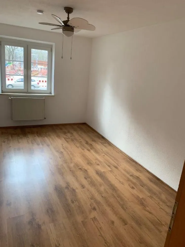 5 Zimmer Wohnung mit 92 m² in Augsburg – Bild 1