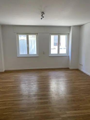 2 Zimmer Wohnung mit 56 m² in Neuss – Bild 2