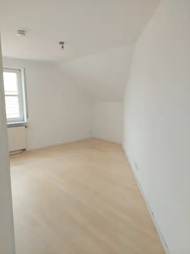 4 Zimmer Wohnung mit 93 m² in Stuttgart – Bild 5