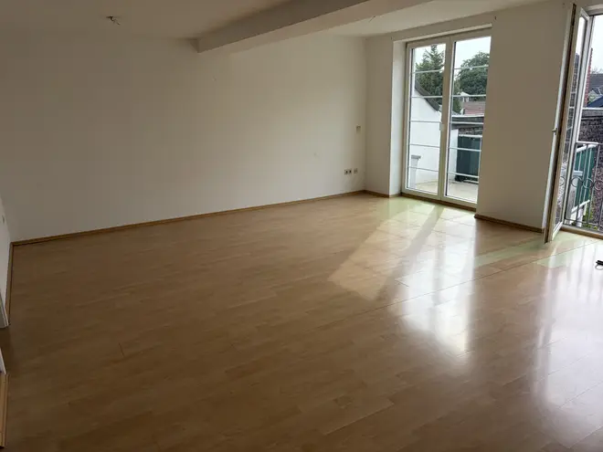 2 Zimmer Wohnung mit 70 m² in Oberhausen – Bild 2