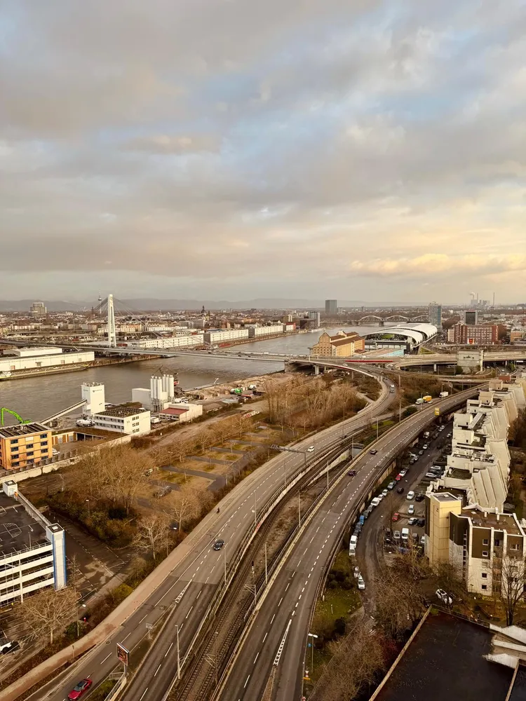 4 Zimmer Wohnung mit 171 m² in Ludwigshafen am Rhein – Bild 4