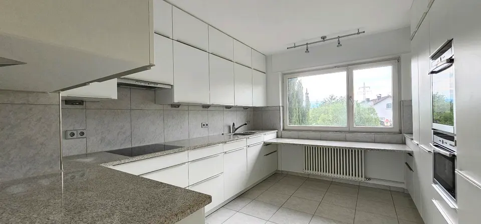 4 Zimmer Wohnung mit 140 m² in Lörrach – Bild 3