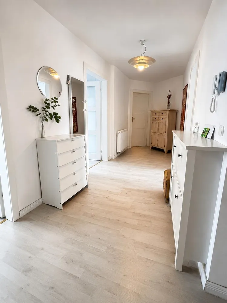 4 Zimmer Wohnung mit 120 m² in Mönchengladbach – Bild 1