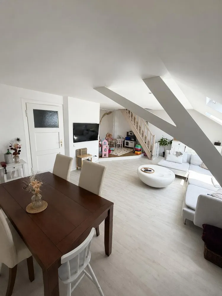 4 Zimmer Wohnung mit 120 m² in Mönchengladbach – Bild 2