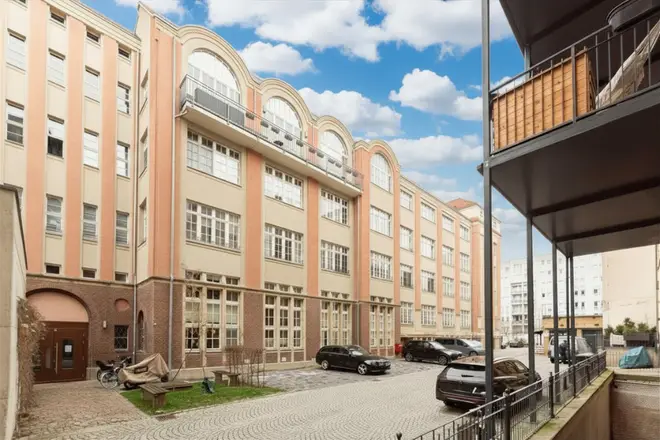 3 Zimmer Wohnung mit 142 m² in Leipzig – Bild 1