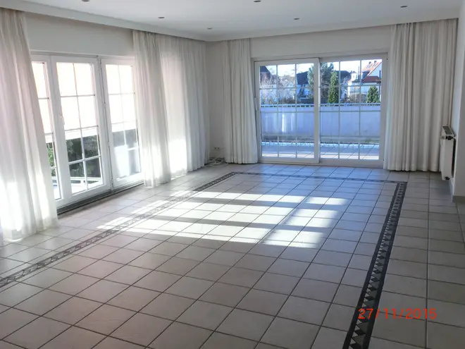 5 Zimmer Wohnung mit 145 m² in Bochum – Bild 1