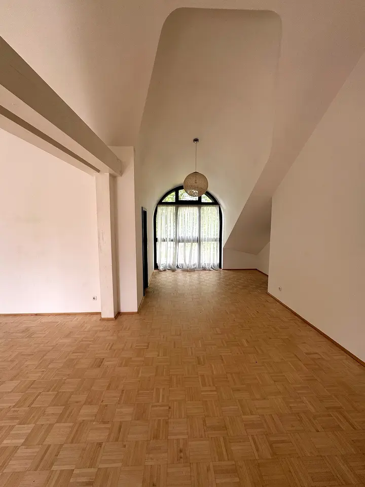 2 Zimmer Wohnung mit 88 m² in Wiesbaden – Bild 4