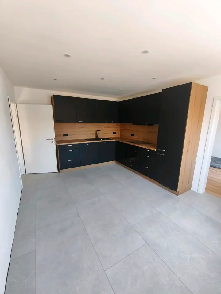 4 Zimmer Haus mit 94 m² in Landshut – Bild 2