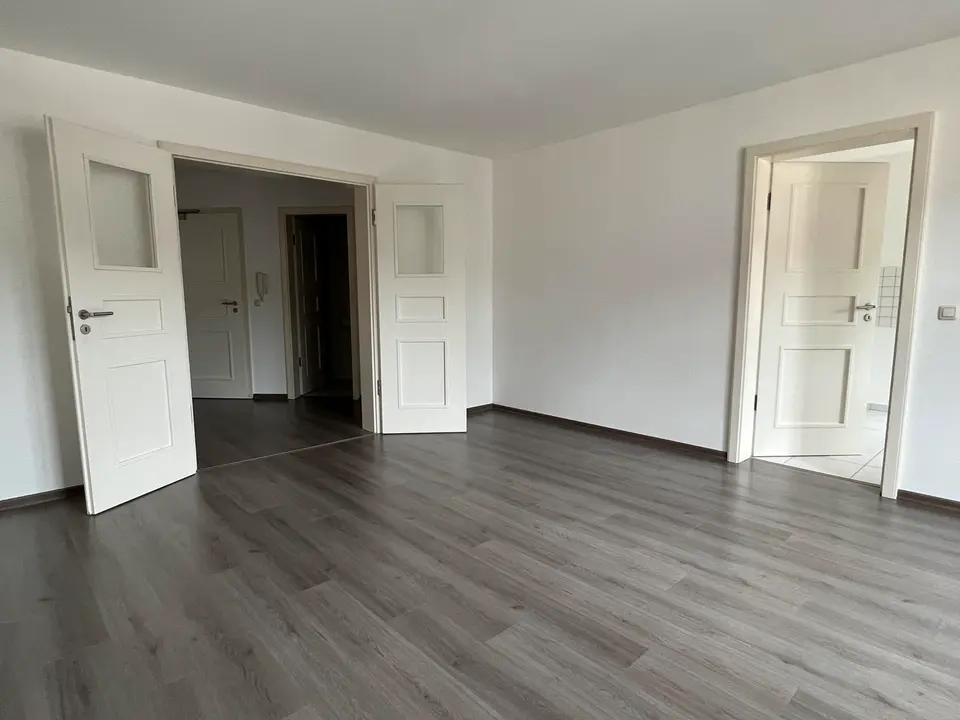 3 Zimmer Wohnung mit 94 m² in Plauen – Bild 4