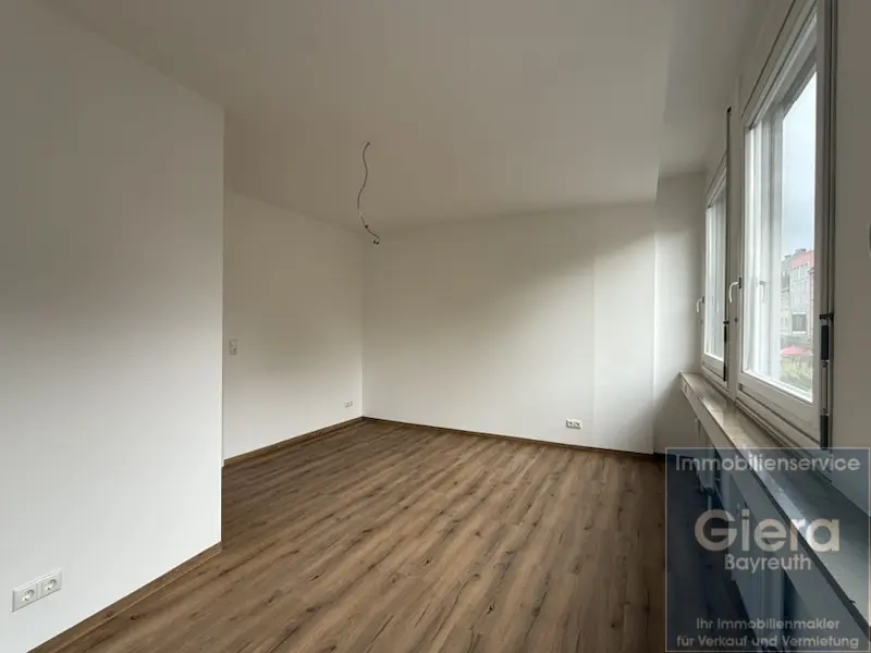 8 Zimmer Wohnung mit 18 m² in Bayreuth – Bild 2
