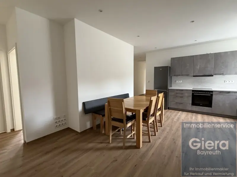 8 Zimmer Wohnung mit 18 m² in Bayreuth – Bild 8