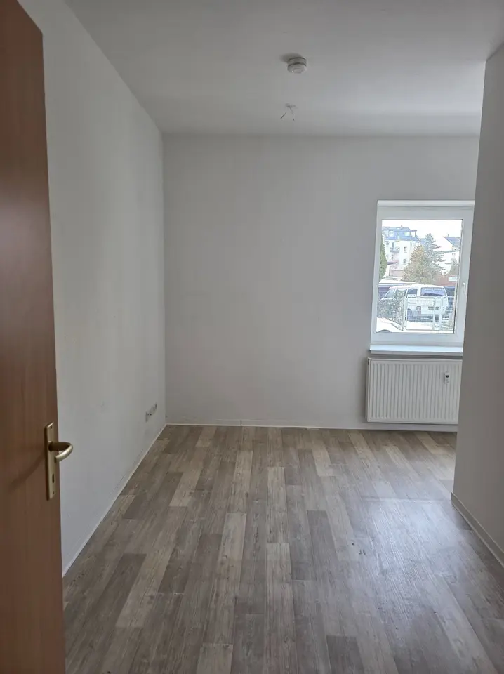4 Zimmer Wohnung mit 105 m² in Gera – Bild 1