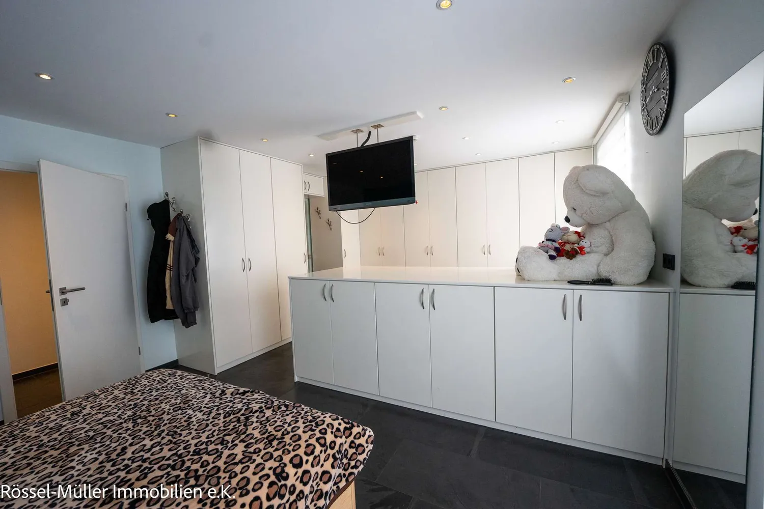 2 Zimmer Wohnung mit 85 m² in Leverkusen – Bild 10