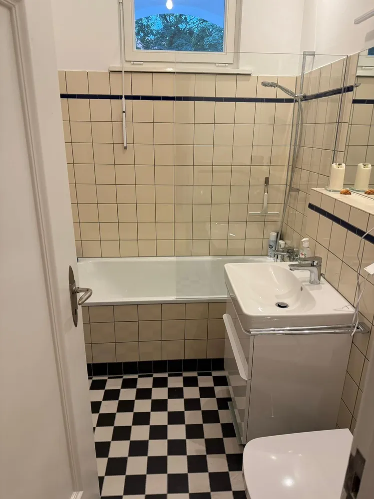 4 Zimmer Wohnung mit 105 m² in Hannover – Bild 2