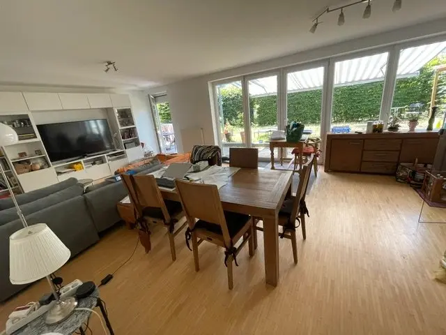 5 Zimmer Wohnung mit 150 m² in Oberursel – Bild 2