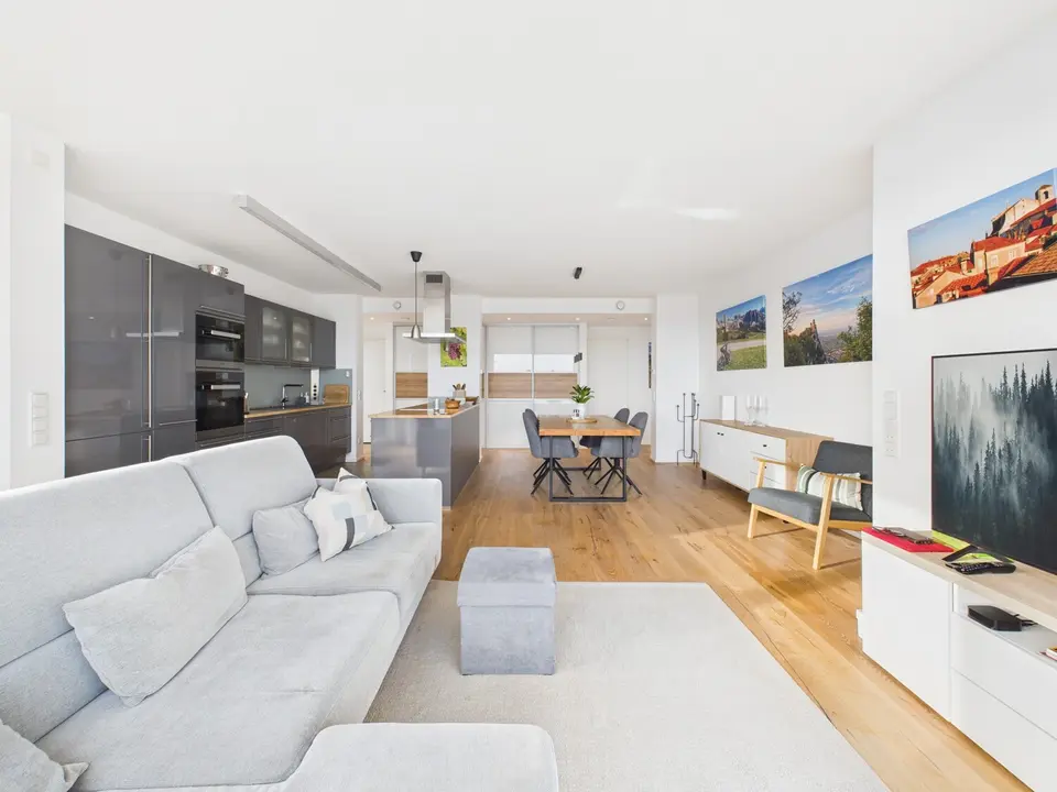 4 Zimmer Wohnung mit 140 m² in Landshut – Bild 2