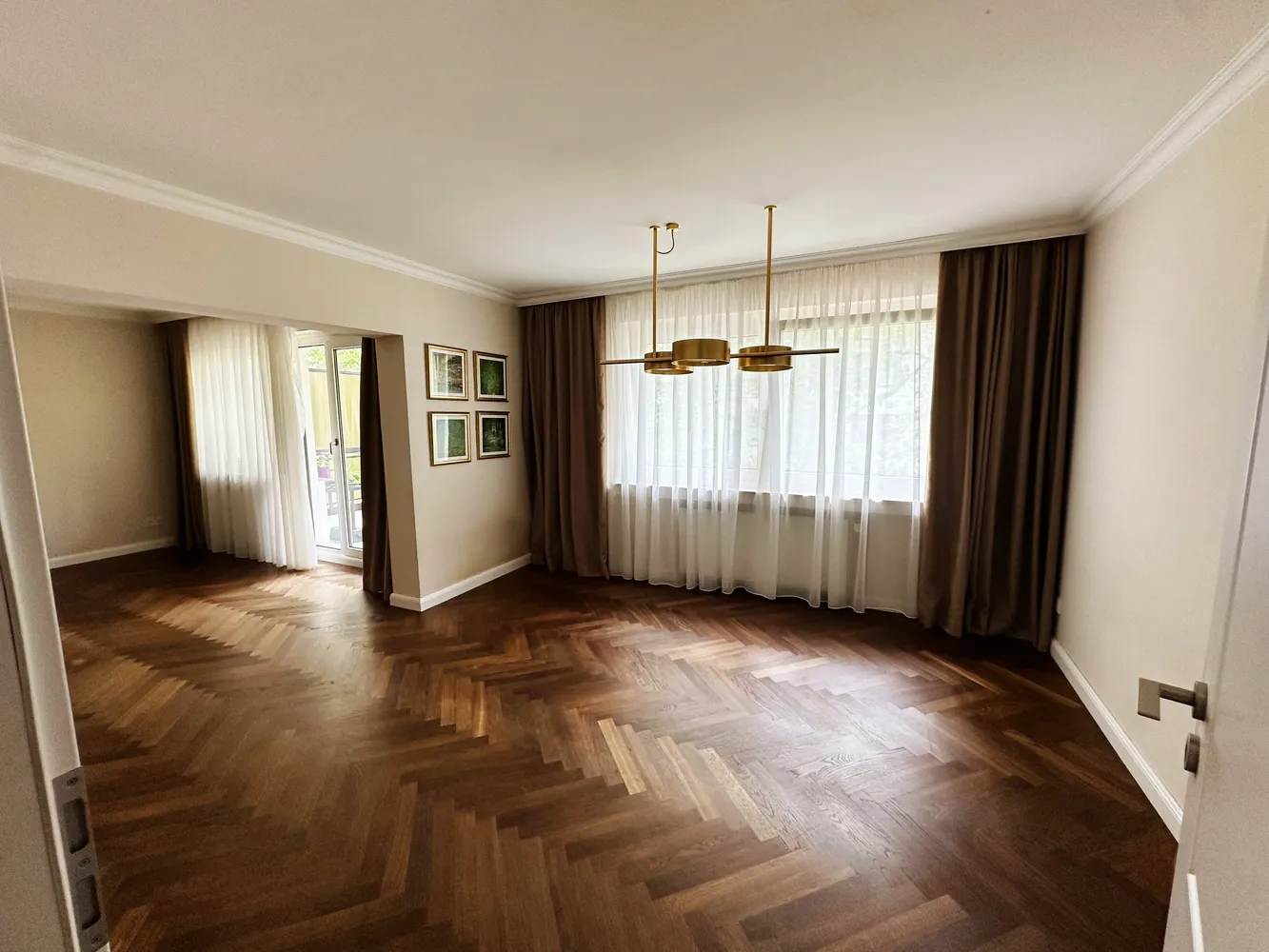 4 Zimmer Wohnung mit 90 m² in Düsseldorf – Bild 2