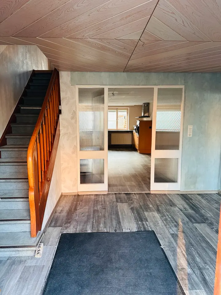 7 Zimmer Haus mit 300 m² in Weingarten – Bild 5