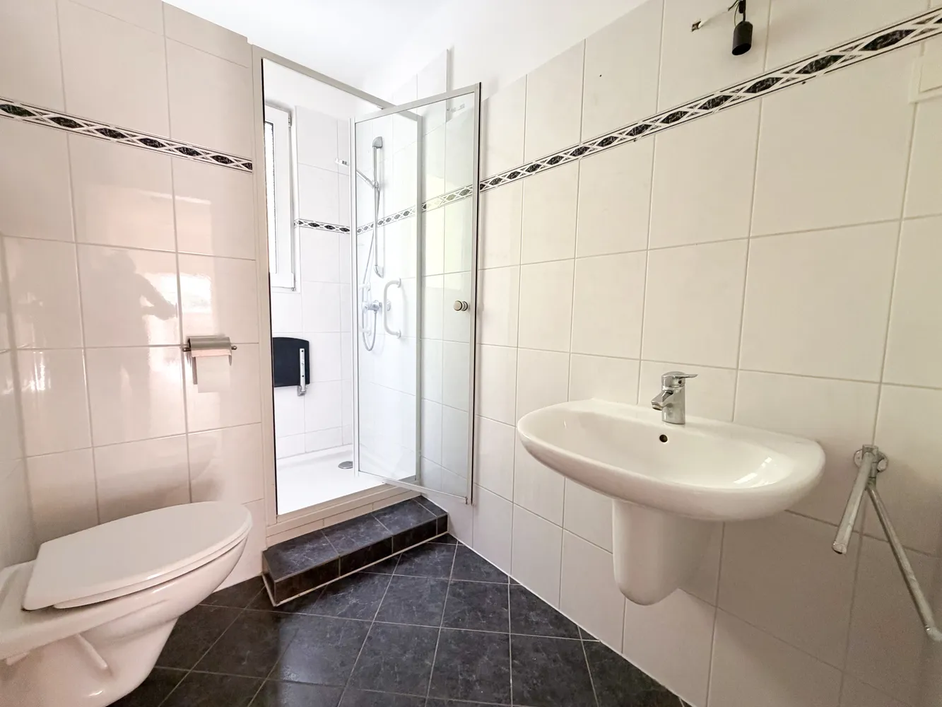 7 Zimmer Wohnung mit 100 m² in Bochum – Bild 5